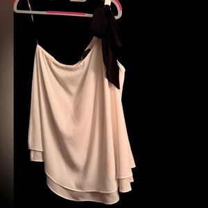 International Concepts one shoulder top with bow sz Lg